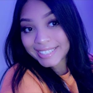 Meet your Posher, Vanessa